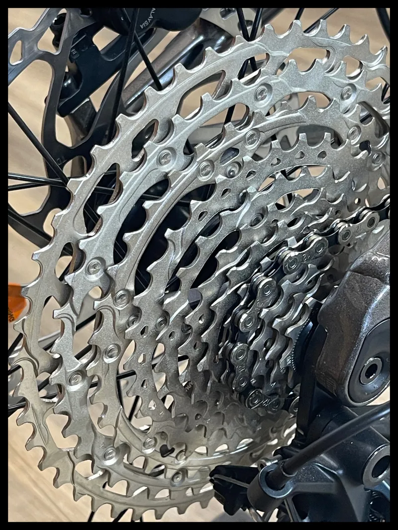 Giant Reign 29 2 Medium Black 2021-3