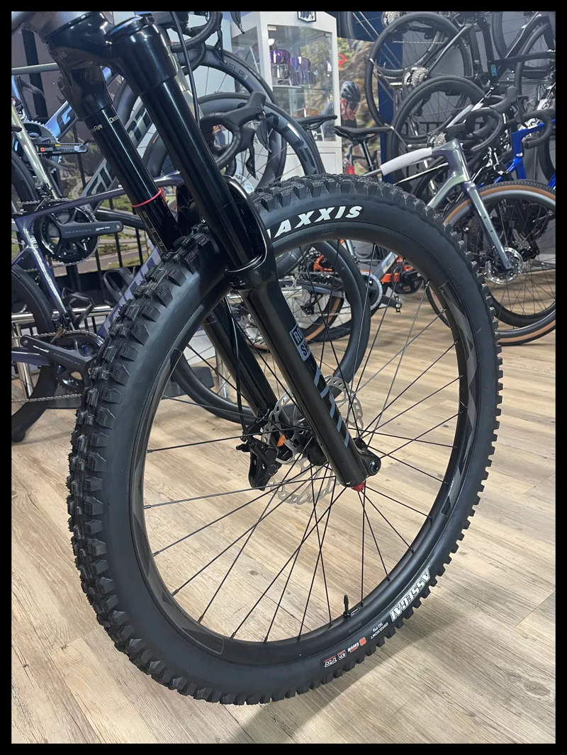 Giant Reign 29 2 Medium Black 2021-7