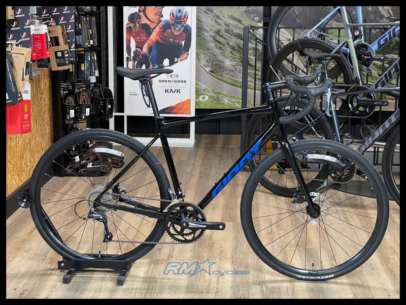 Giant Contend AR 4 Black M-Large 2022 Ex-Display