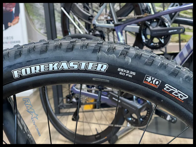 Giant Stance 29 1 Rosewood Medium 2022 Ex-Display-9