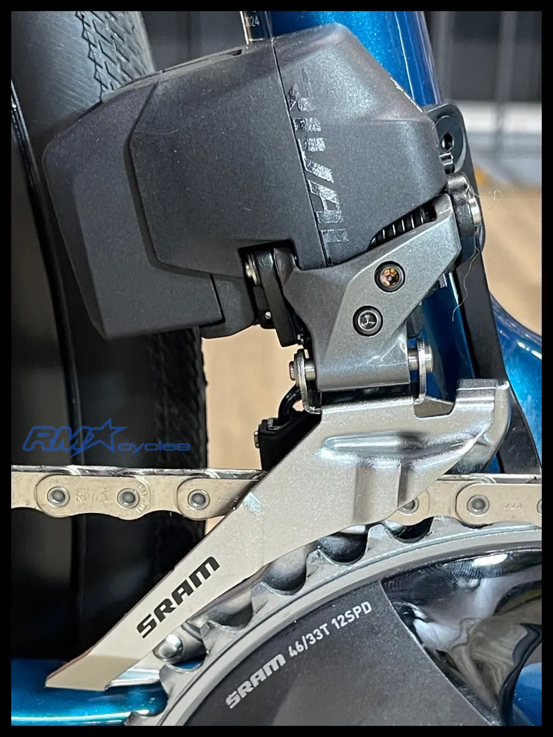 Giant Defy Advanced E+ Elite 2 25km/h ML Sea Sparkle Ex-Display-6