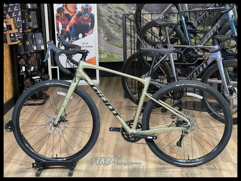 Giant Revolt 2 Medium Bay Leaf 2024 Ex-Display-1