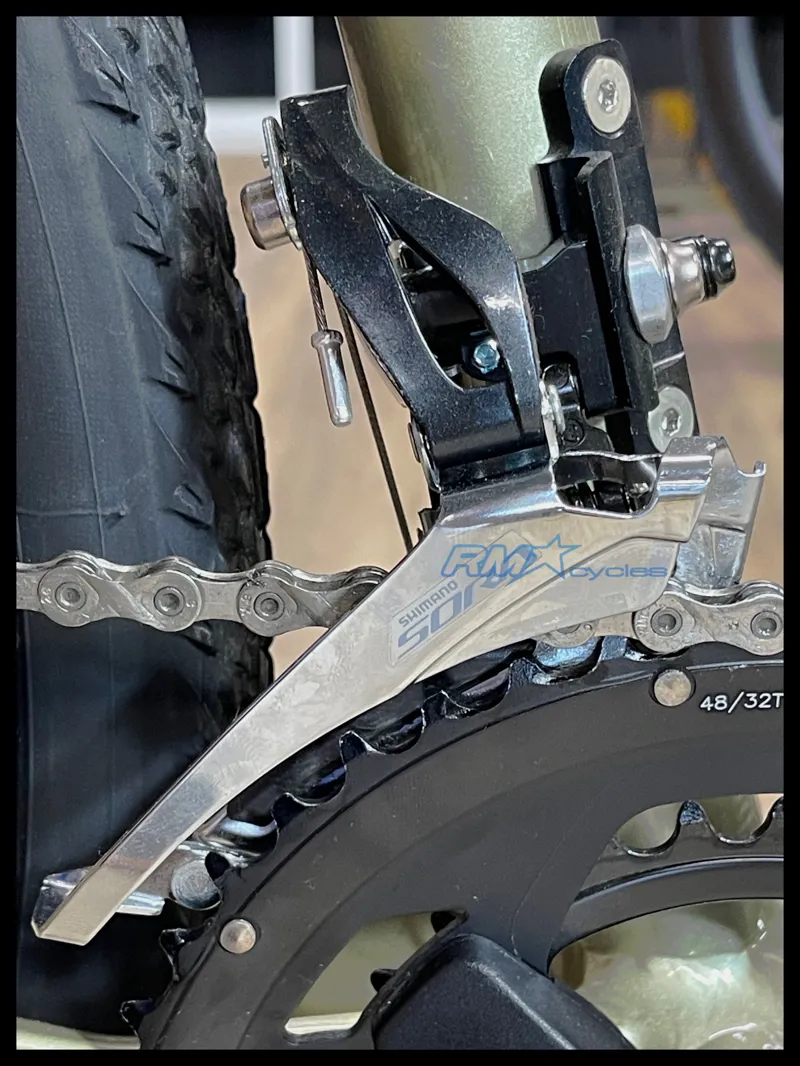 Giant Revolt 2 Medium Bay Leaf 2024 Ex-Display-3