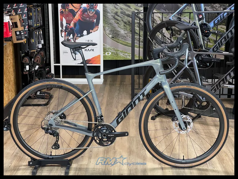 Giant Revolt Advanced 0  Aurora Noise Large 2025 Ex-Display