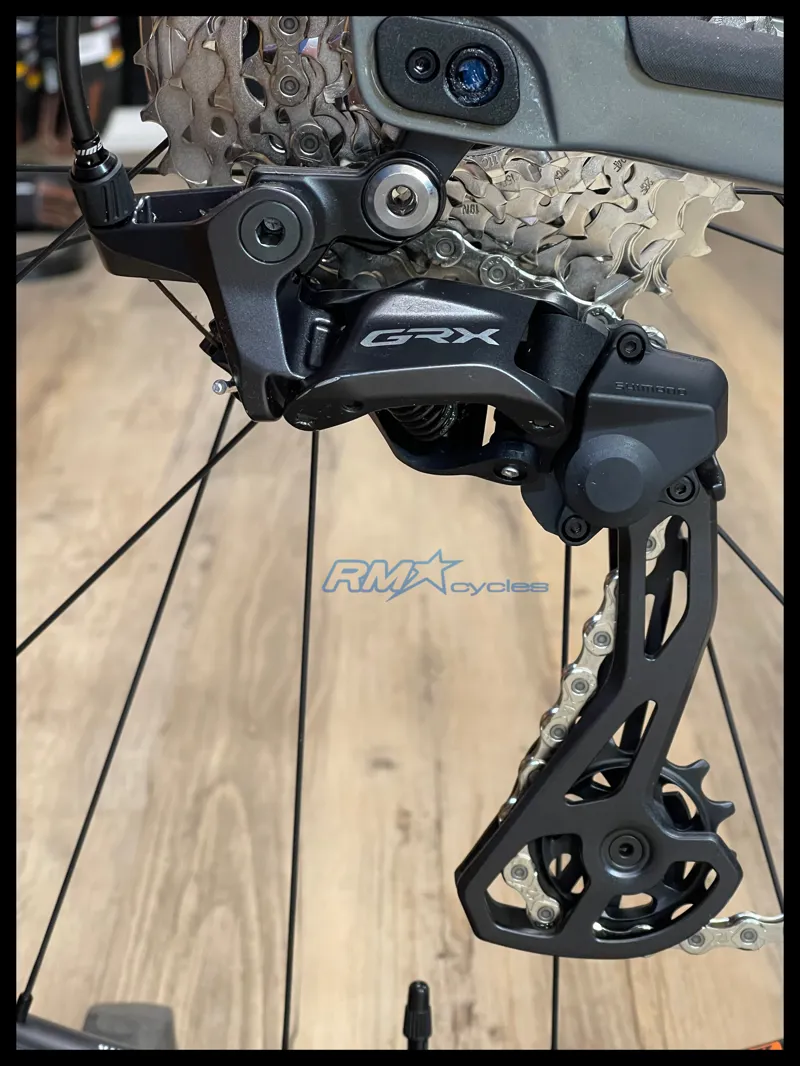 Giant Revolt Advanced 0  Aurora Noise Large 2025 Ex-Display-3