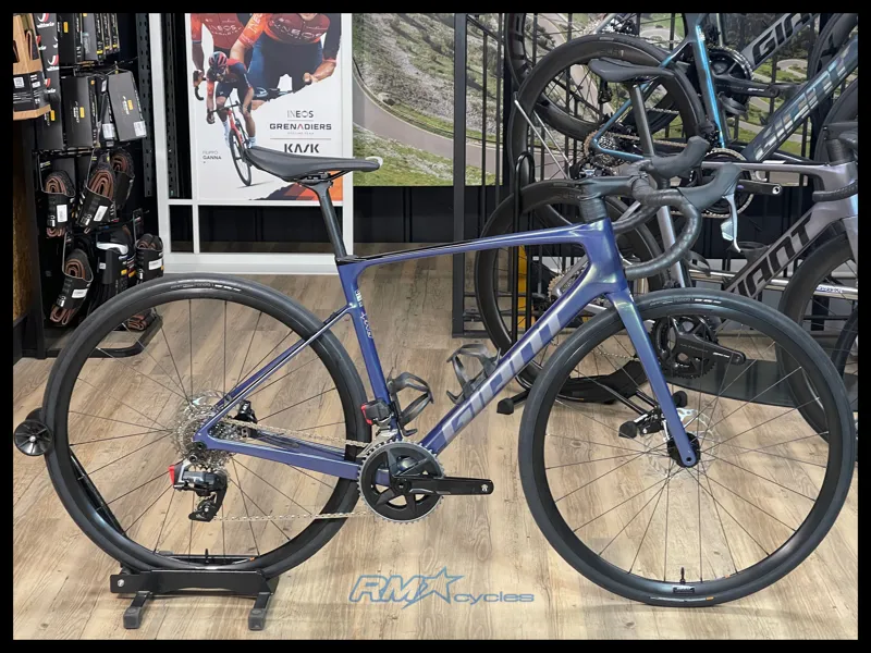 Giant DEFY ADVANCED 0 Medium Interstellar 2024 Ex-Display