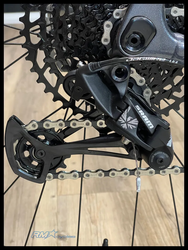 Giant Fathom 29 1 Medium Metallic Black 2022 Ex-Display-4