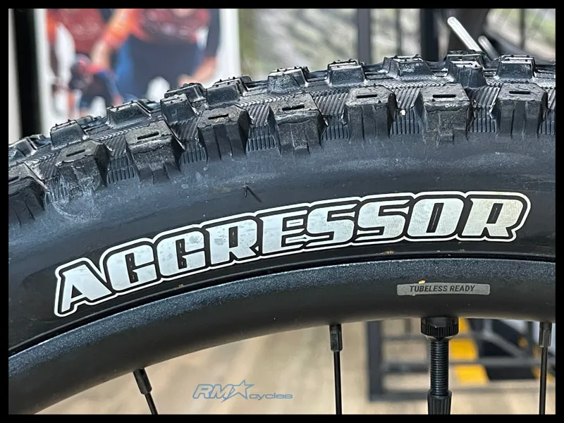 Giant Fathom 29 1 Medium Metallic Black 2022 Ex-Display-10