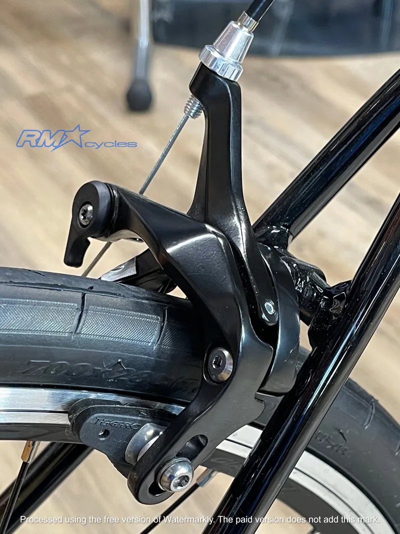 Giant Contend 2 Road Bike ML in Black 2021 Ex-Display-7