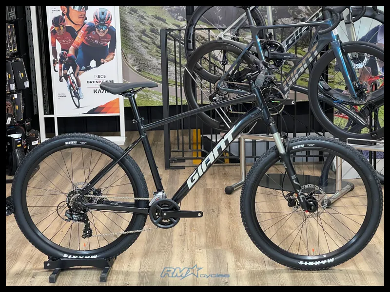 Giant Talon 3 Large Trekking Green 2021 Ex-Display