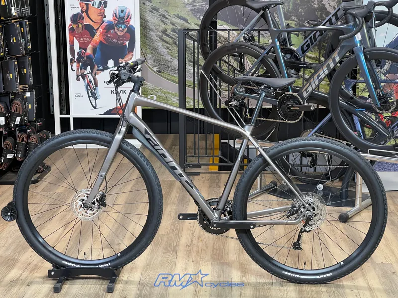 Giant ToughRoad SLR 2 Large Metal 2022  Ex-Display-1