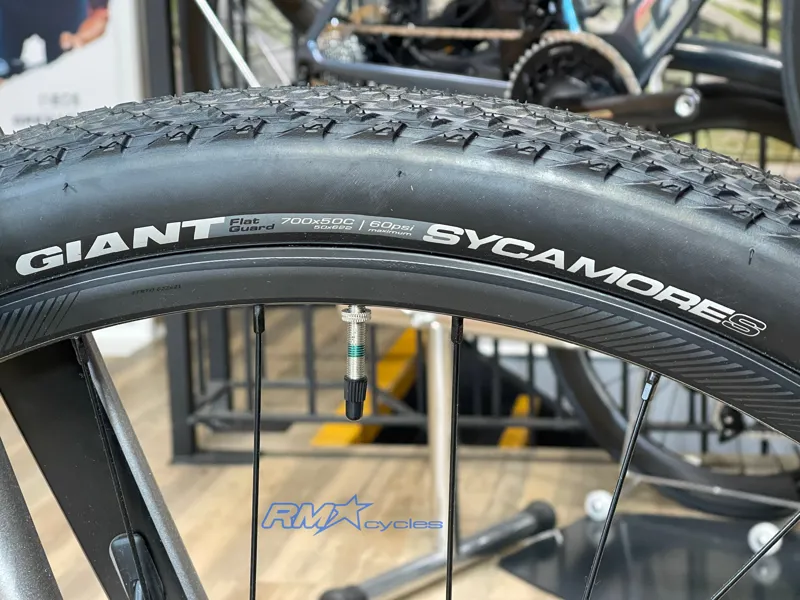 Giant ToughRoad SLR 2 Large Metal 2022  Ex-Display-10