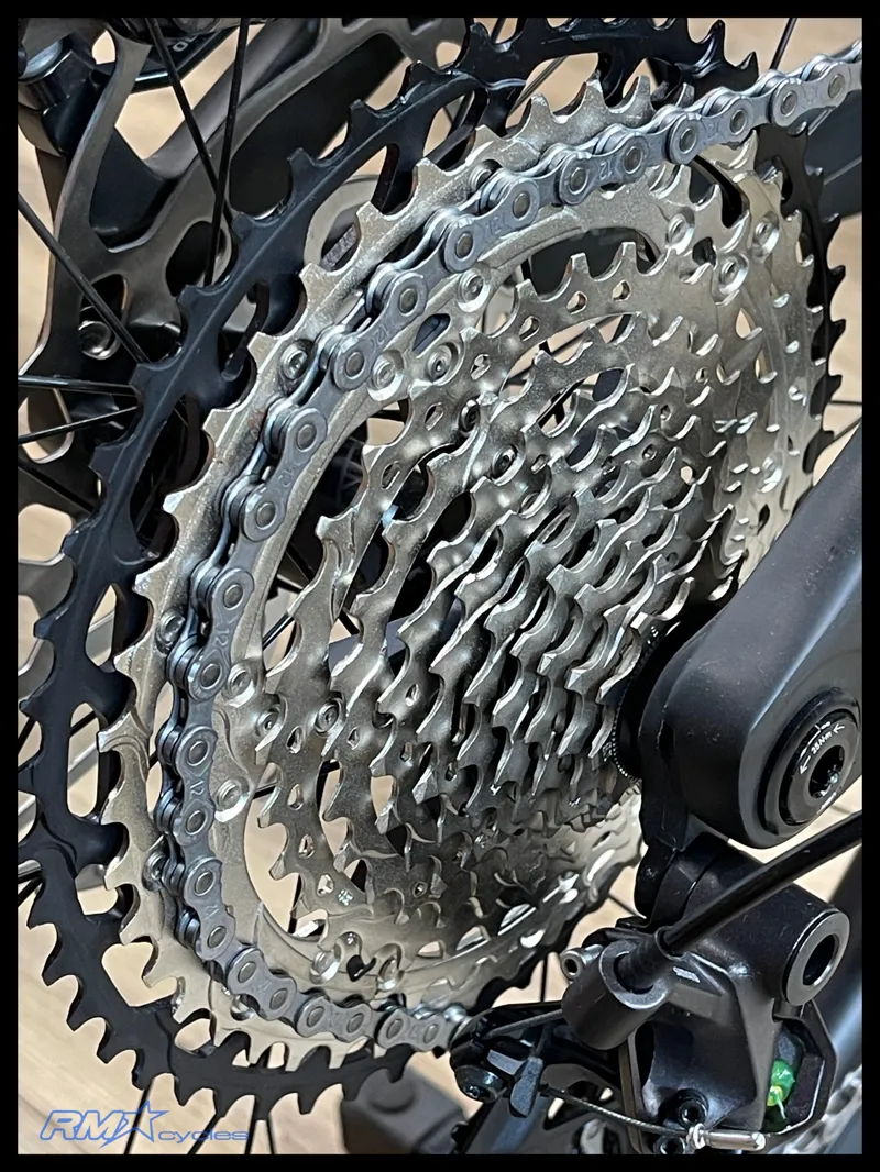 Giant Trance X Advanced E+ 1 25km/H Electric Mountain Bike in Airglow Large 2023 Ex-Display-3