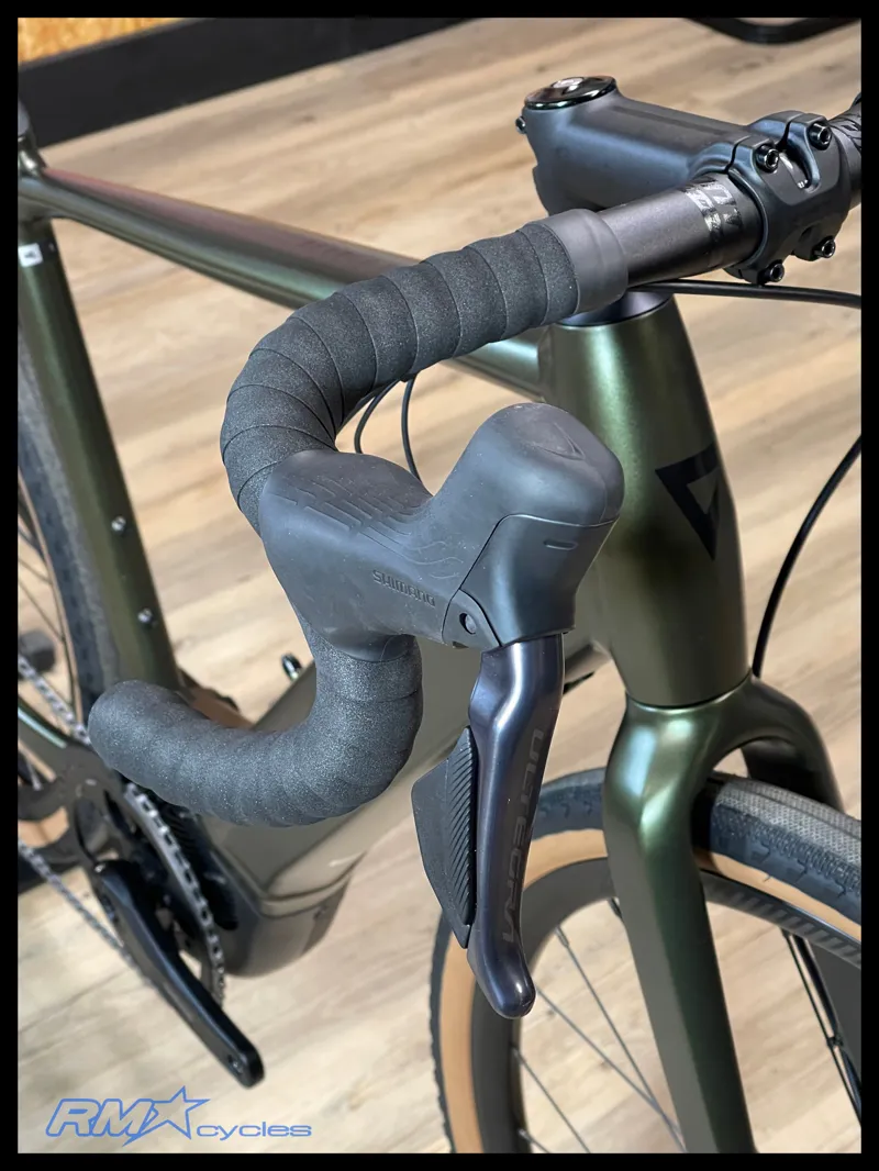 Giant Revolt E+1 25km/h ML Phantom Green 2024 Ex Display-6