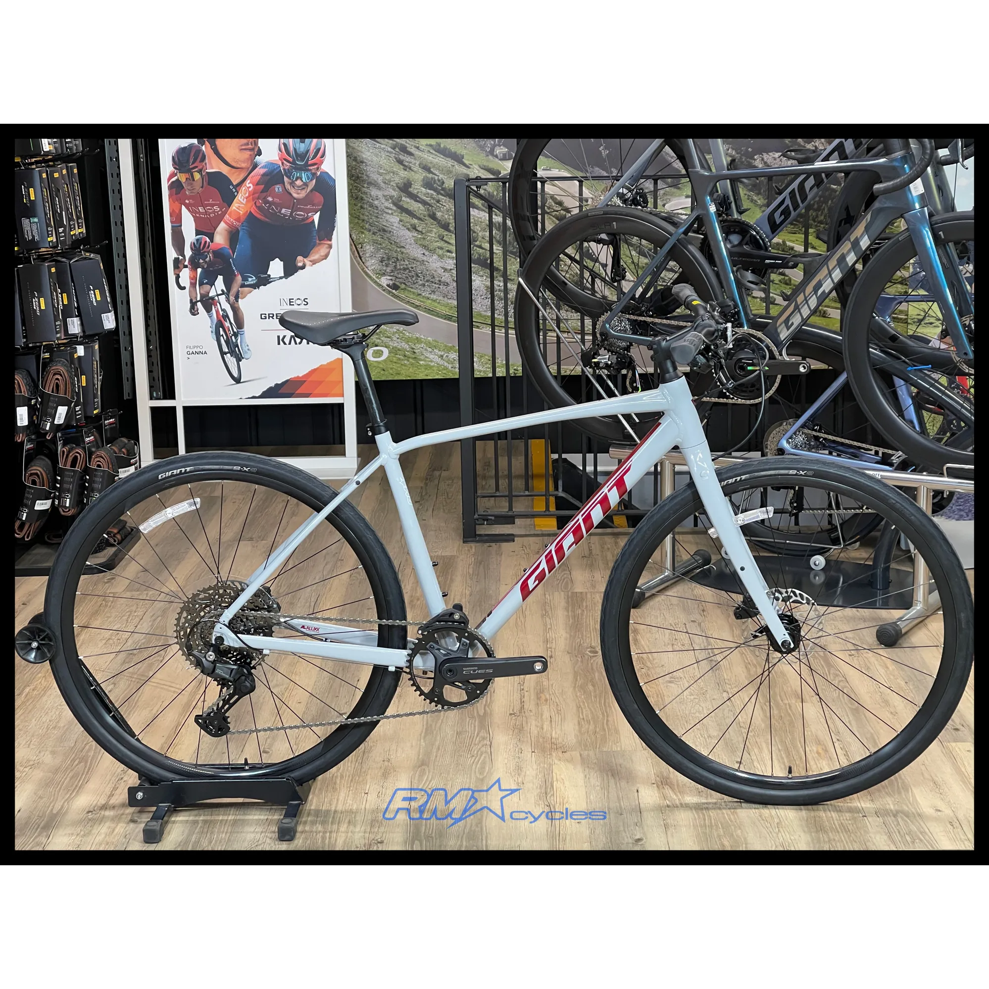 29 inch schwinn bicycle Axum FS 29in Orange / LG Light and strong alloy rims add crucial durability Schwinn Men's Ascension 29" Mountain
