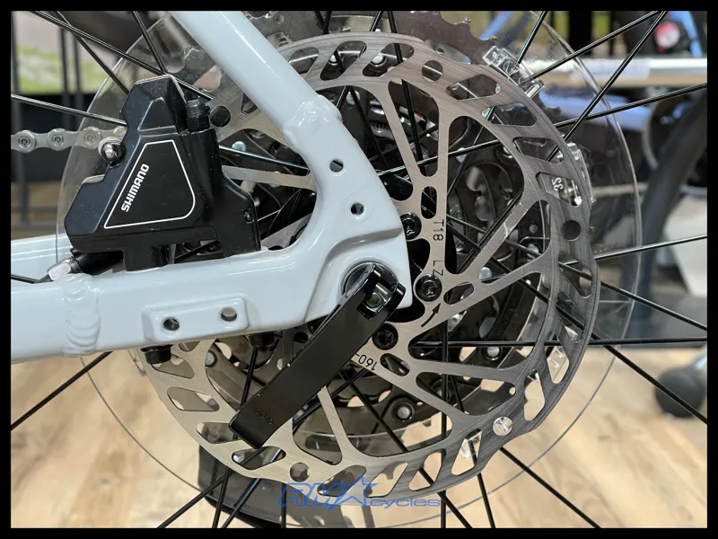 Giant Escape Disc 0 Good Gray Medium 2025 Ex-Display-8