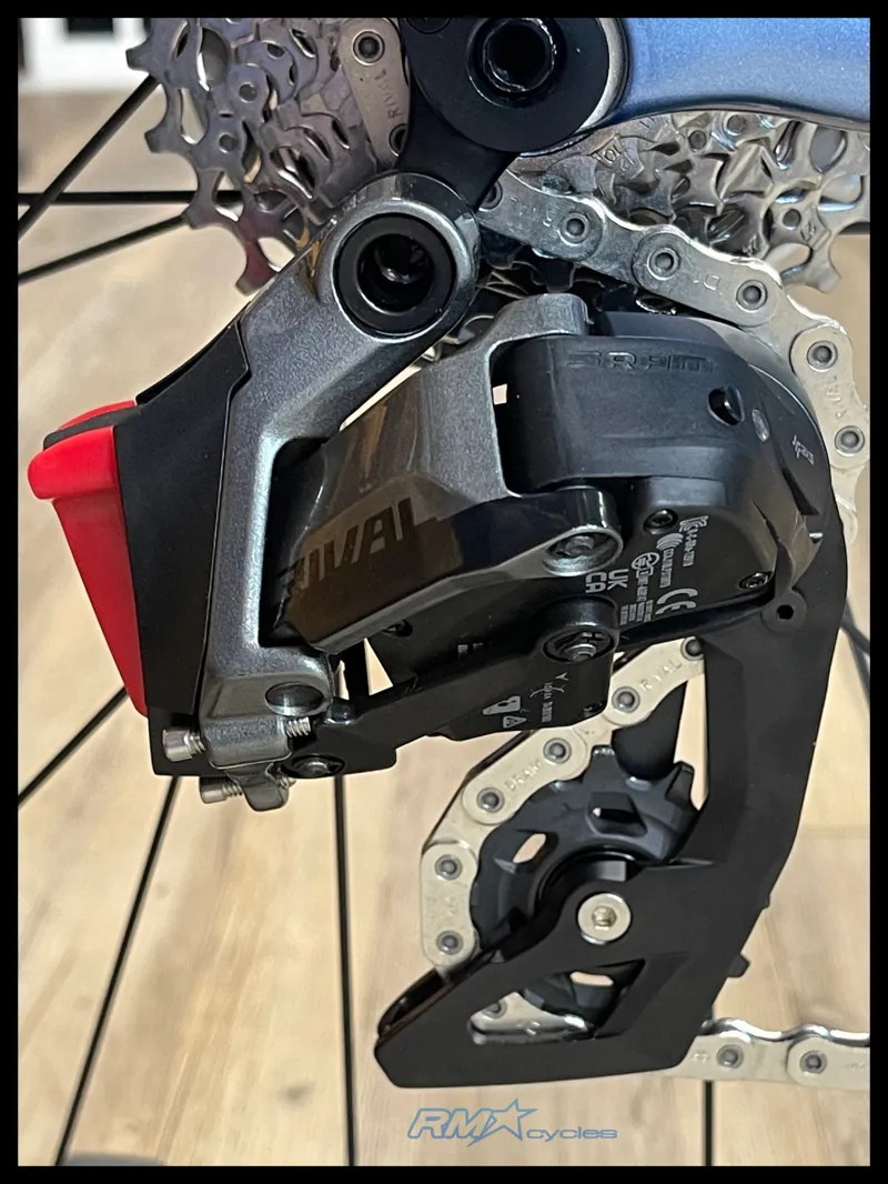 Giant Propel Advanced Pro 1 Frost Silver in Small 2025 Ex-Display-4