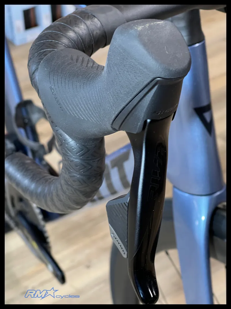 Giant Propel Advanced Pro 1 Frost Silver Large 2025 Ex-Display-7