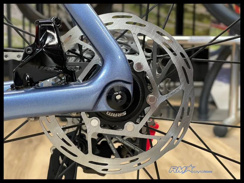 Giant Propel Advanced Pro 1 Frost Silver Large 2025 Ex-Display-9