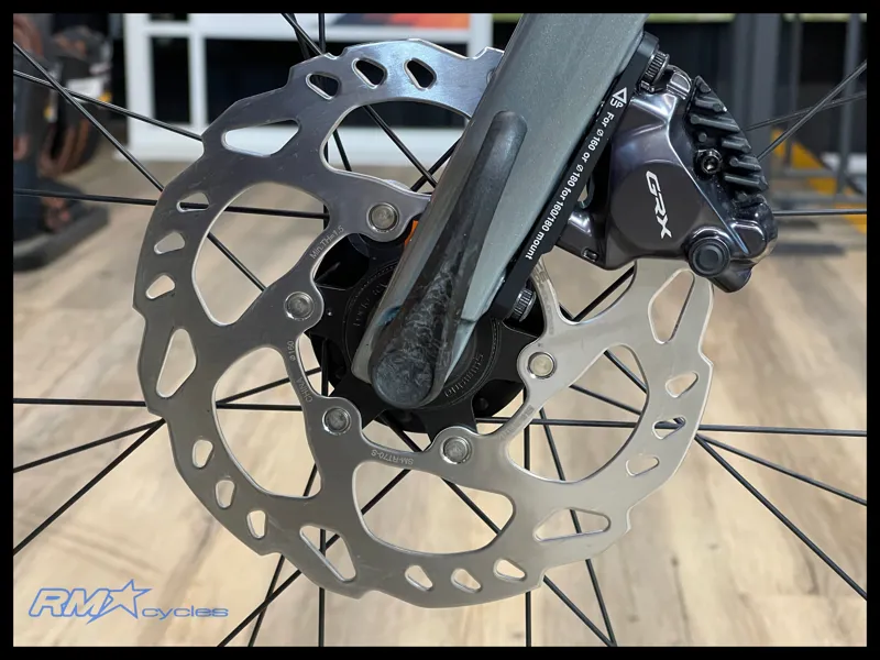 Giant Revolt Advanced 0 Aurora Noise Large 2025 Ex-Display-8