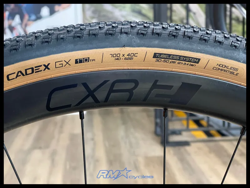 Giant Revolt Advanced 0 Aurora Noise Large 2025 Ex-Display-10