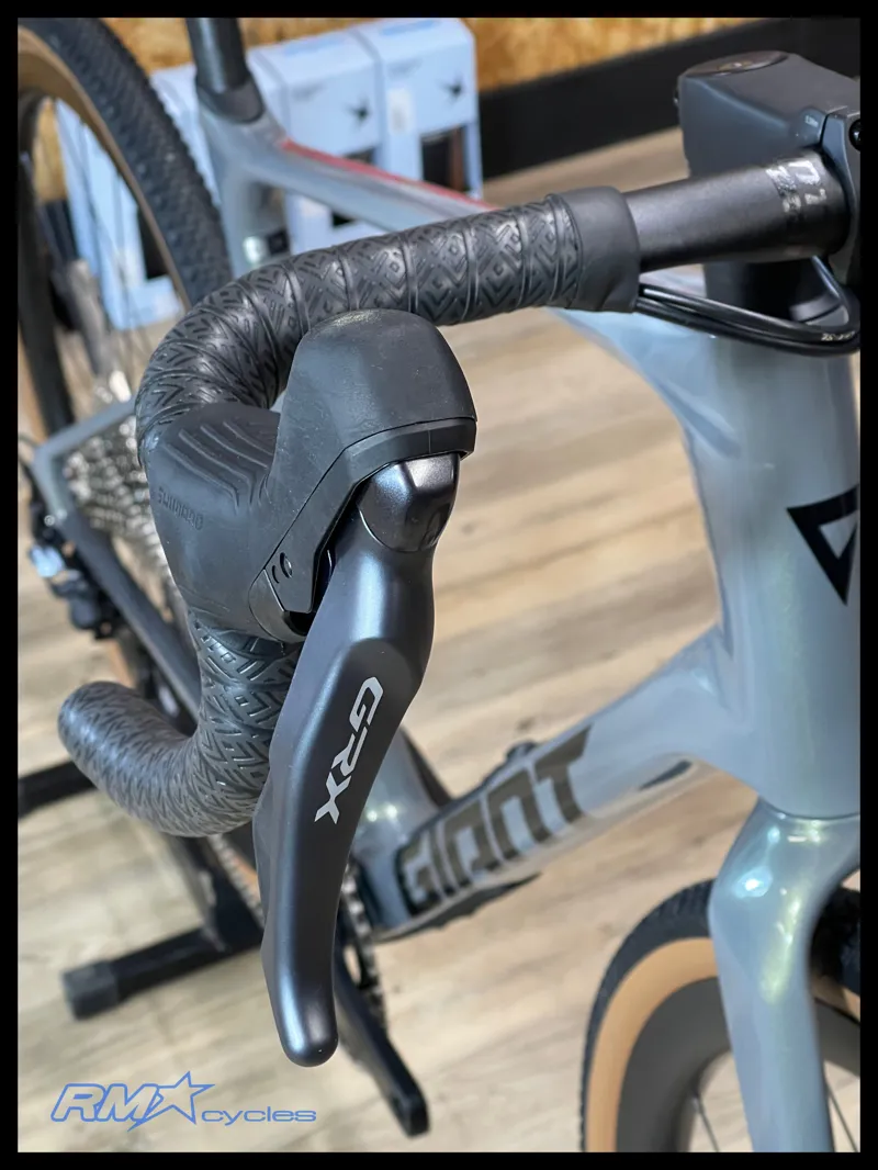 Giant Revolt Advanced 0 Aurora Noise Large 2025 Ex-Display-7