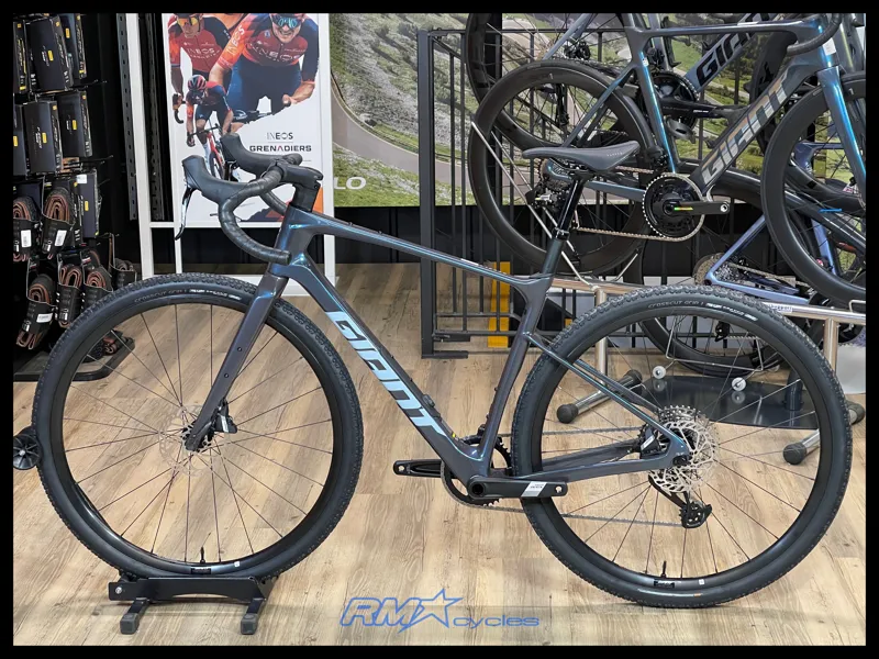 Giant Revolt Advanced 1 Ocean Twilight Medium 2025 Ex-Display-1