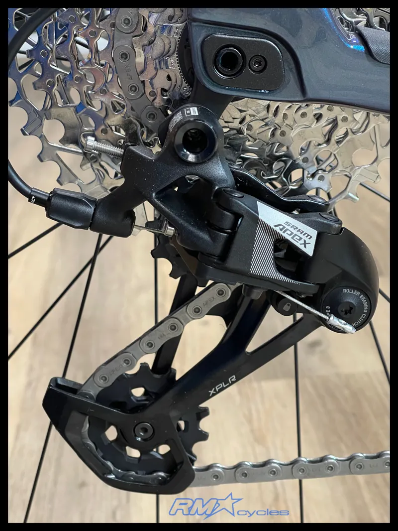 Giant Revolt Advanced 1 Ocean Twilight Medium 2025 Ex-Display-4