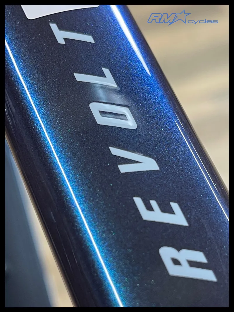 Giant Revolt Advanced 1 Ocean Twilight Medium 2025 Ex-Display-2