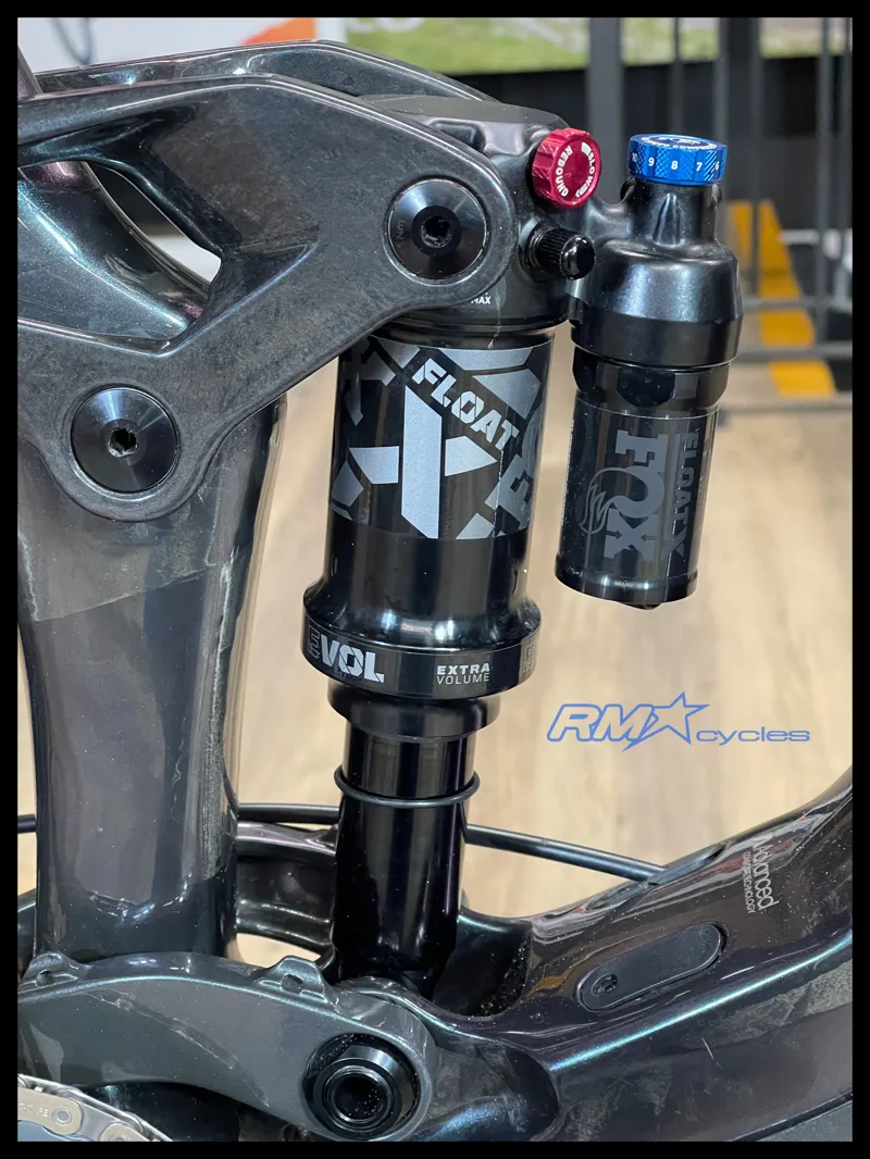 Giant Trance X Advanced 1 Arctic Light Large 2025 Ex-Display-6