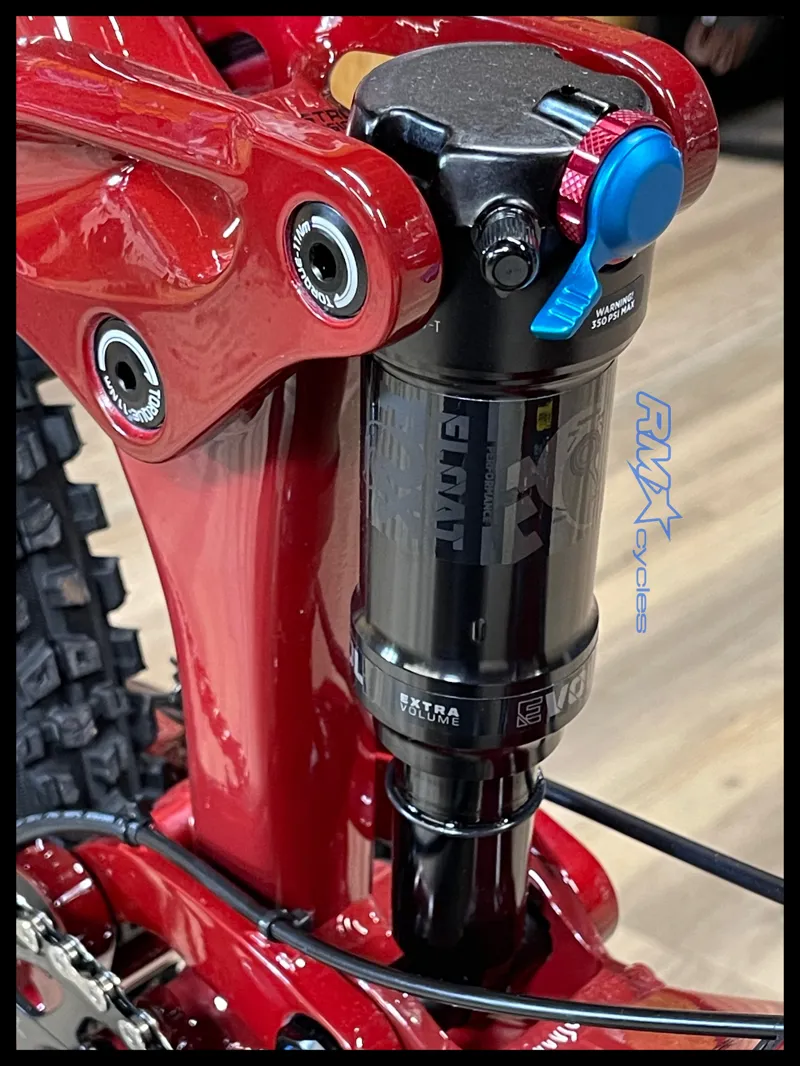 Giant Trance 29 2 Dried Chilli/Black 2022-6