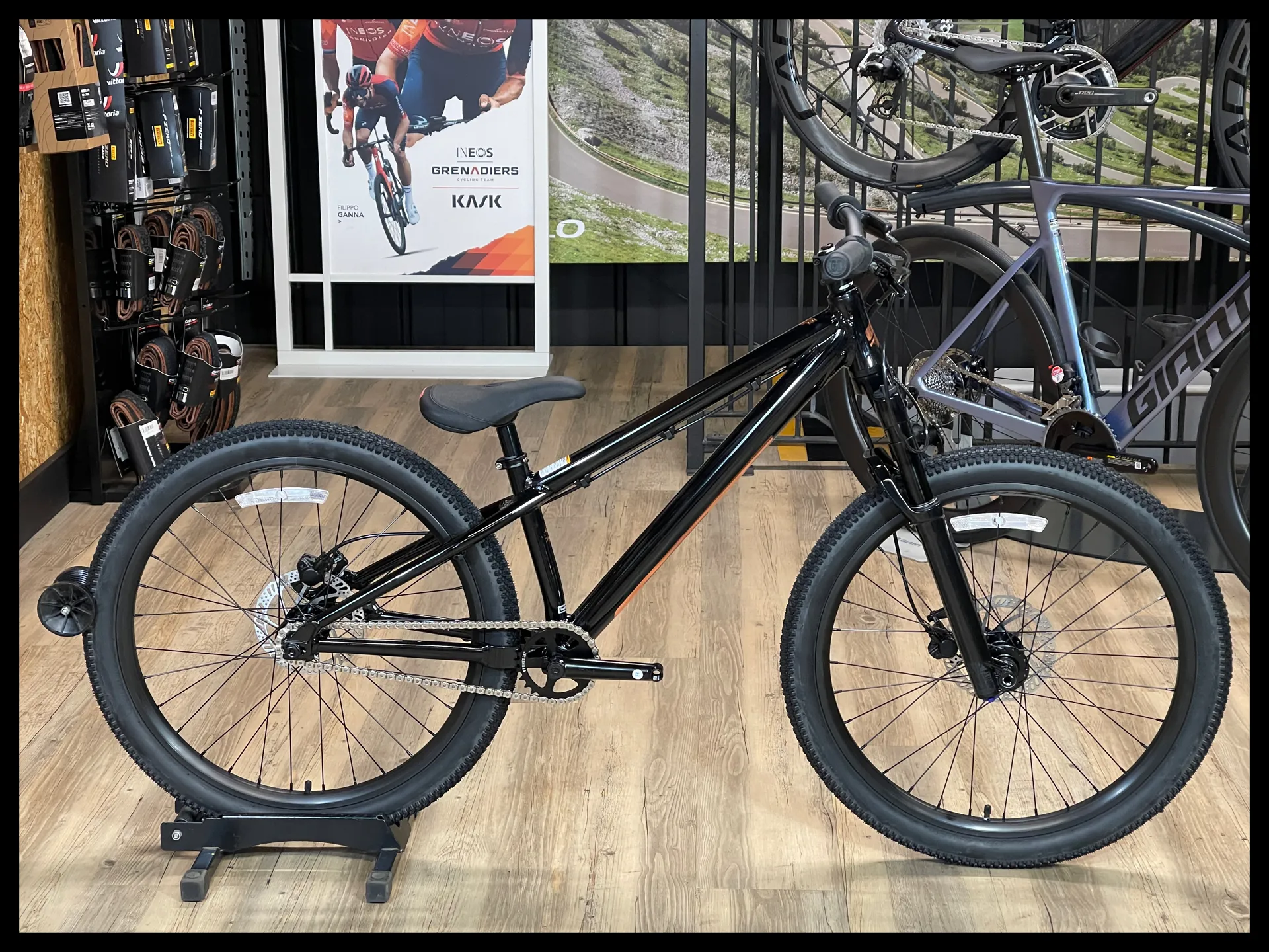 Filippo Ganna Ropa Ciclismo FrÃo Extremo 2024 GT LaBomba 24 Kids