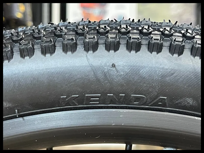 GT LaBomba 24 Jump Bike One Size Black 2024-8