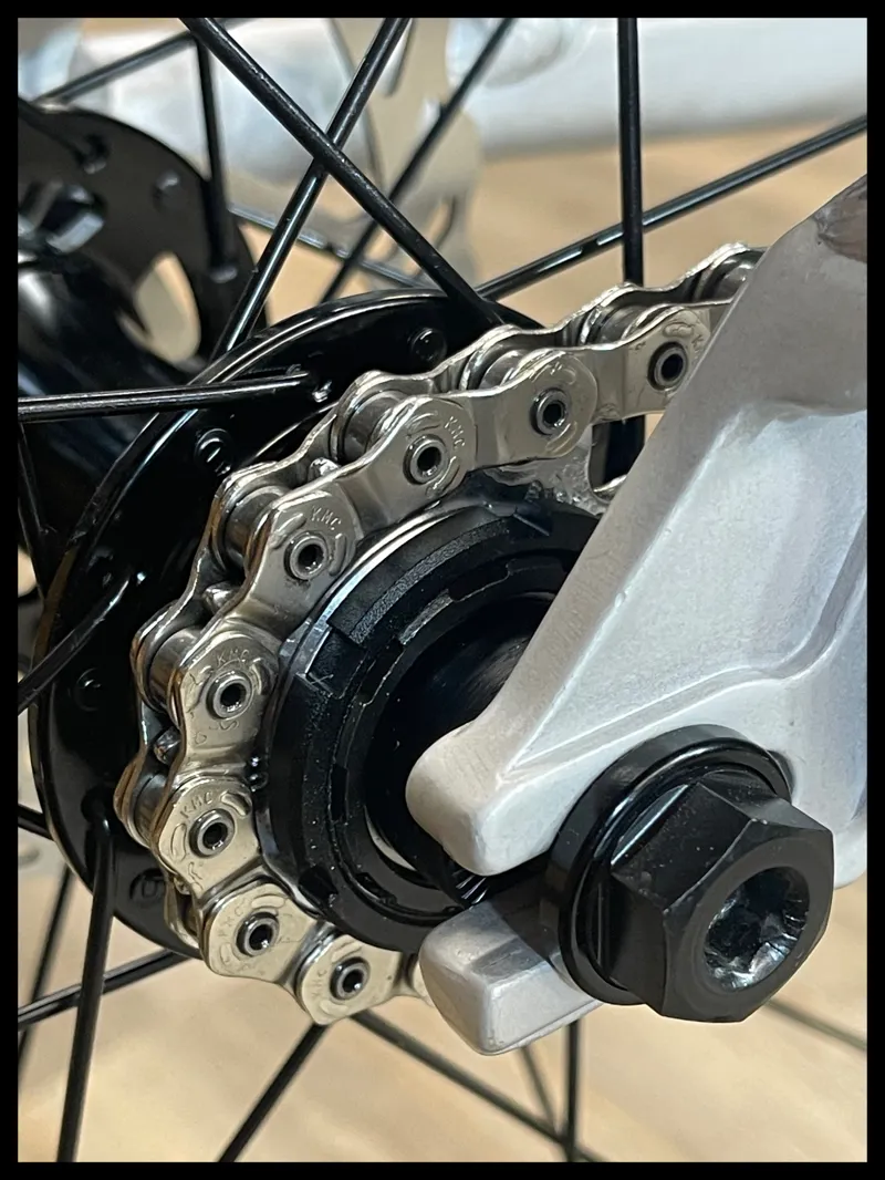 GT LaBomba RAW 26 Kids Jump Bike 2024-2