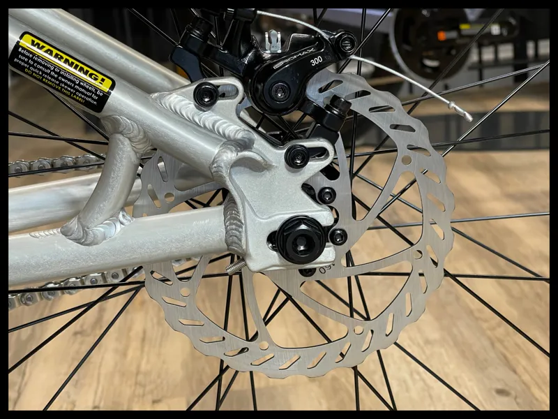 GT LaBomba Rigid 26 RAW Kids Pump Bike-6