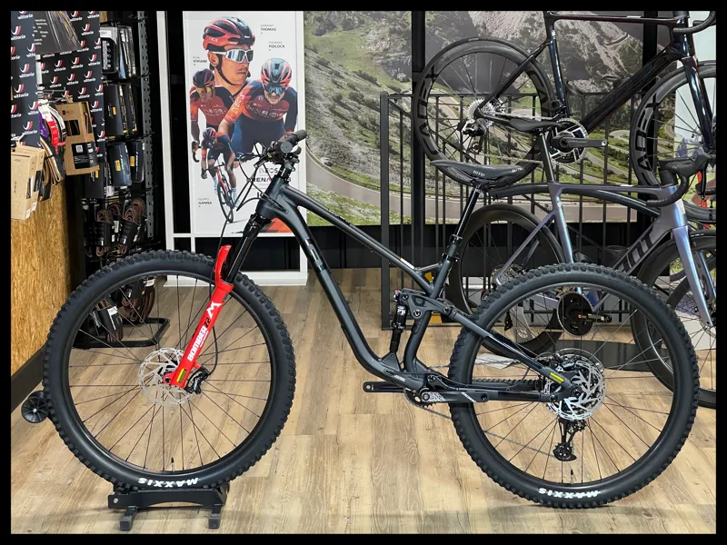 GT Sensor Comp 29 Unisex MTB 2024-1