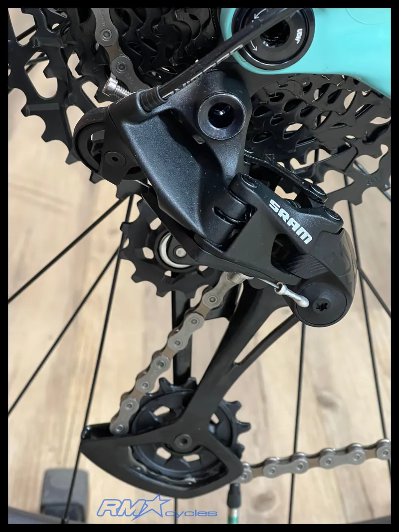 GT Sensor Carbon Elite Custom 29 X-Large 2024-4