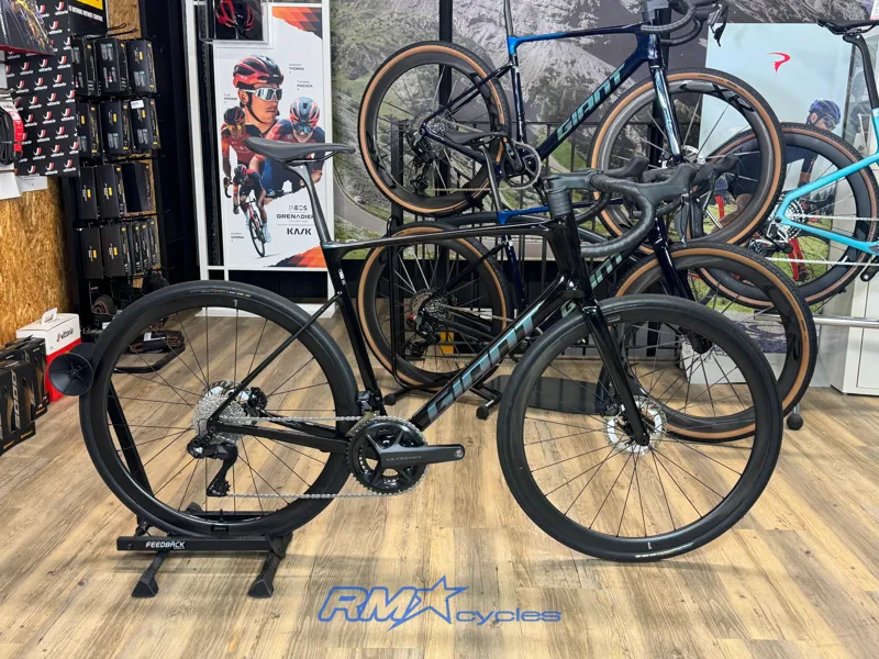 Giant Defy Advanced Pro 0 Carbon Blue Dragonfly Large - Approved Used