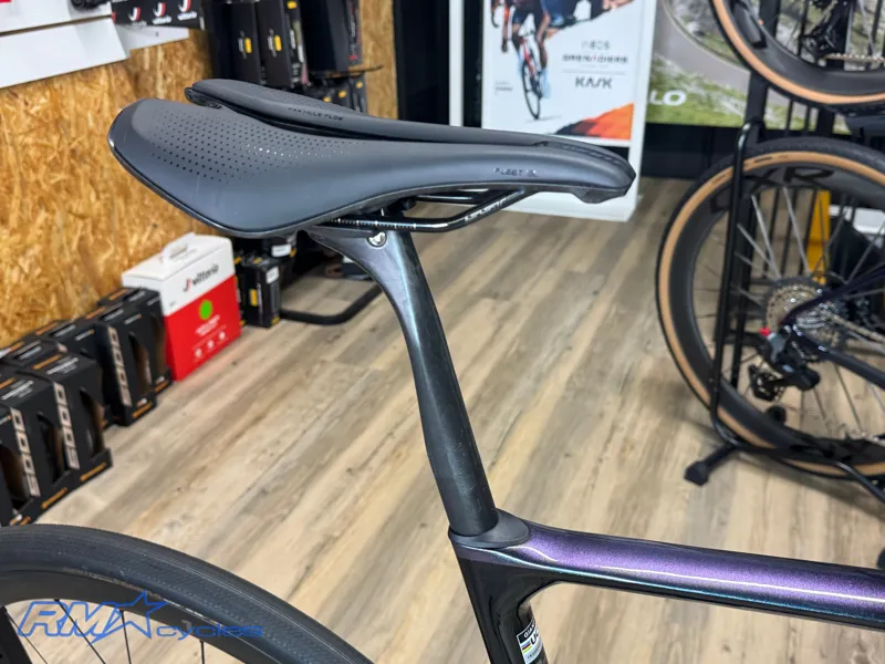 Giant Defy Advanced Pro 0 Carbon Blue Dragonfly Large - Approved Used-6
