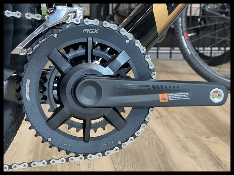 Giant Revolt Advanced 3 Gravel Bike In Gloss Panther-5