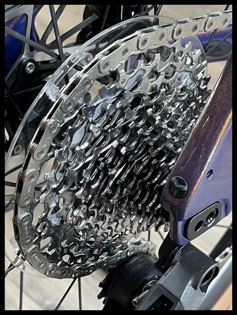 Giant Revolt Advanced Pro 1 Gravel Bike In Gloss Meteor Storm-2