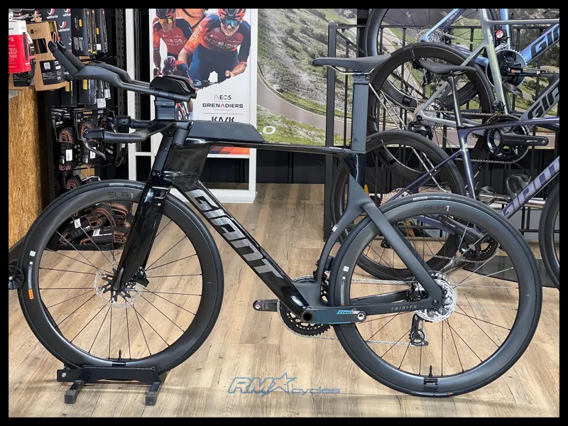 Giant Trinity Advanced SL 1 Road Bike in Carbon/Matte Carbon