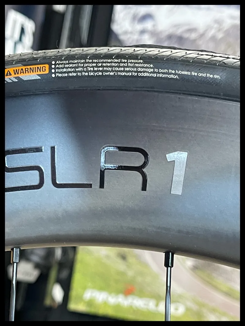 Liv Enviliv Advanced Pro 1 Disc Carbon Road Bike in Gloss Sincity 2022-9