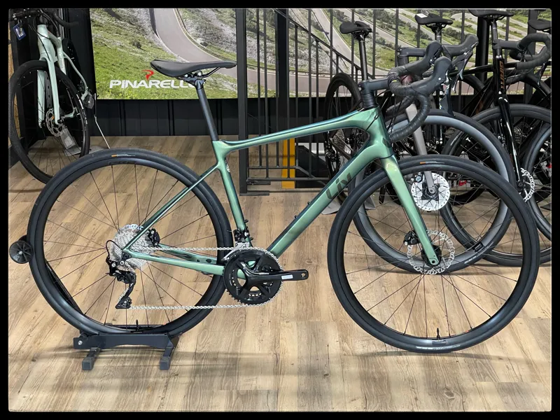 2022 Liv Avail Advanced 2 Road Bike in Fanatic Teal