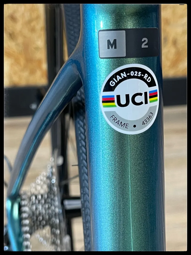 2022 Liv Avail Advanced 2 Road Bike in Fanatic Teal-5