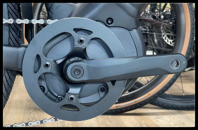 2020 Giant FastRoad E+ EX Pro Electric Hybrid Bike in Black-5