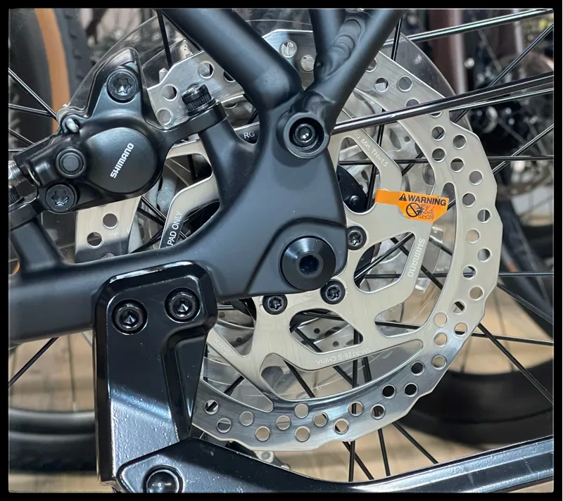 2020 Giant FastRoad E+ EX Pro Electric Hybrid Bike in Black-7