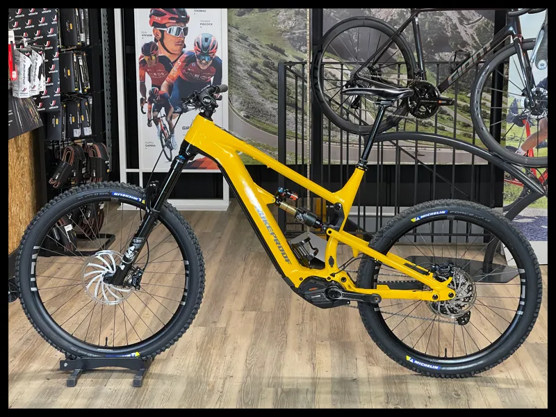 Nukeproof Megawatt 297 Elite Yellow X-Large 2022 Approved Used-1