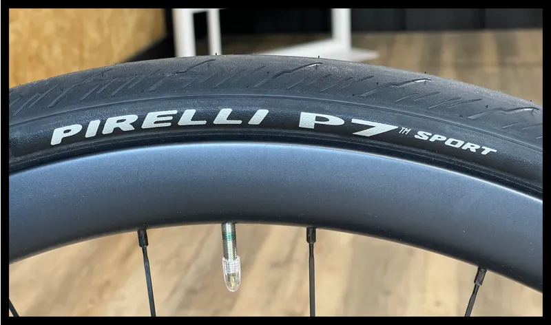 Pinarello X5 DISC 105 DI2 Xolo Black 2024-2