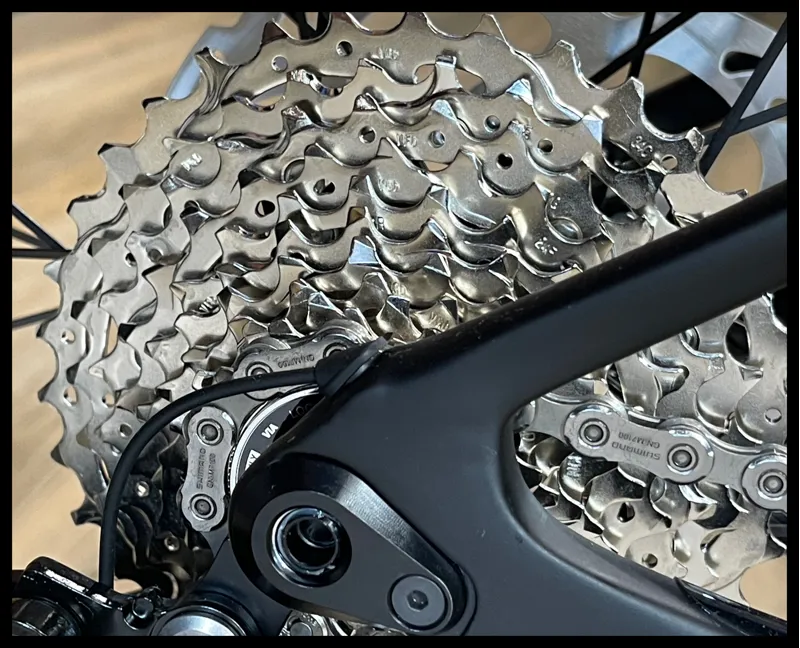 Pinarello X5 DISC 105 DI2 Xolo Black 2024-3